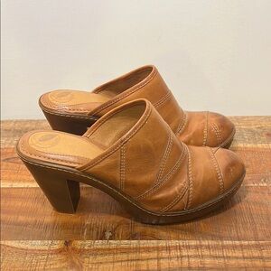 NURTURE ALESSIA women's BROWN LEATHER fashion MULES Clogs HEELS SZ 10